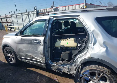 2012 Ford Explorer Limited z USA, uszkodzony, nr VIN 1FMHK7F80CGA64131